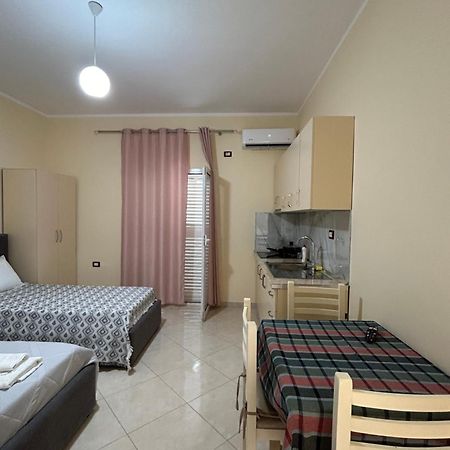 Rest House Vlore Ngoại thất bức ảnh