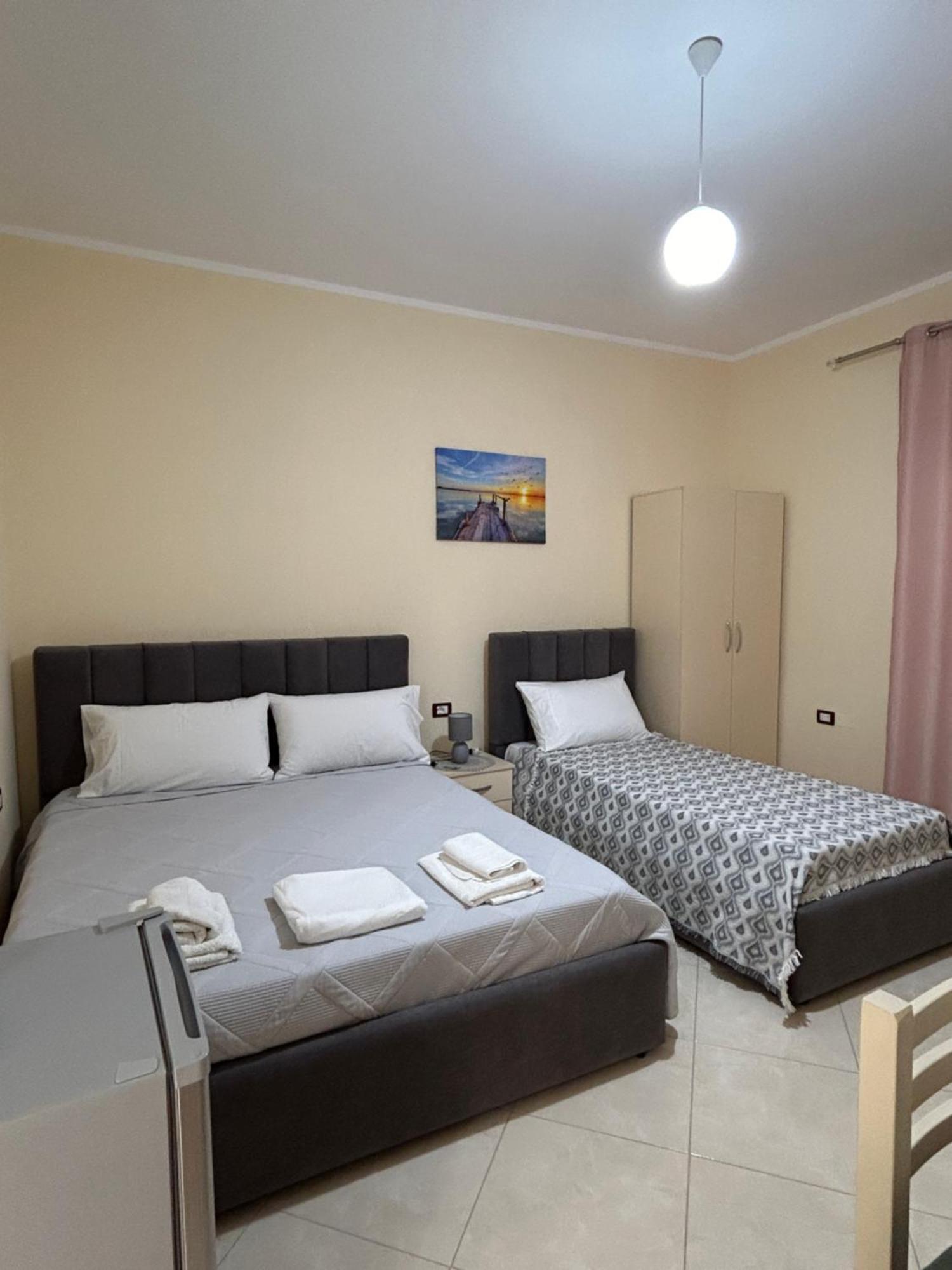 Rest House Vlore Ngoại thất bức ảnh