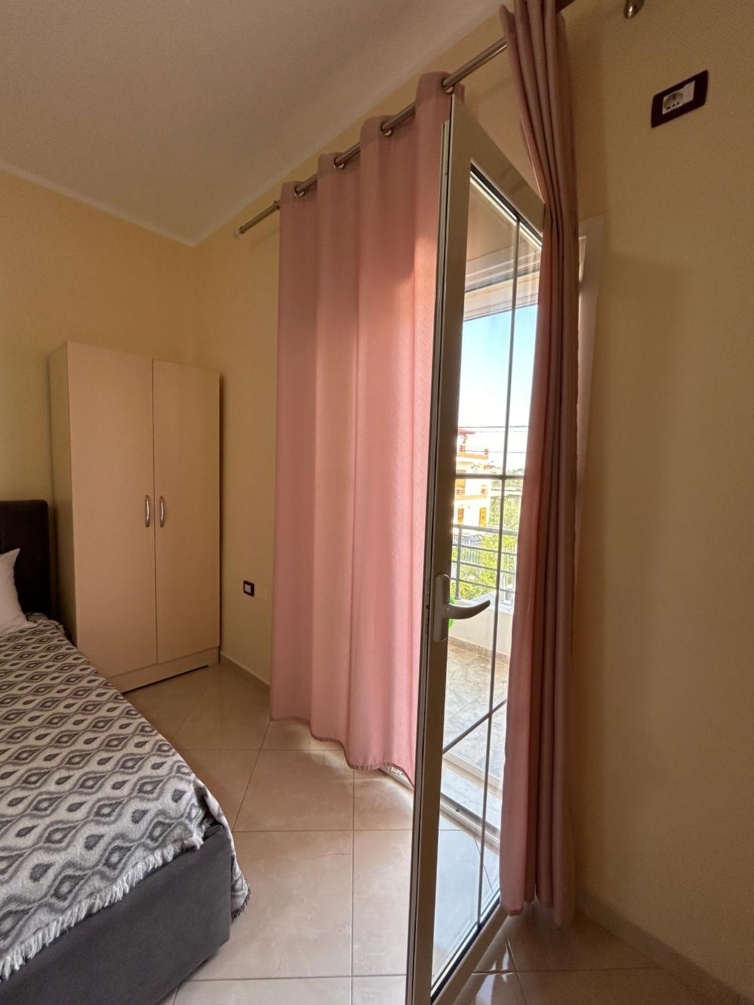 Rest House Vlore Ngoại thất bức ảnh