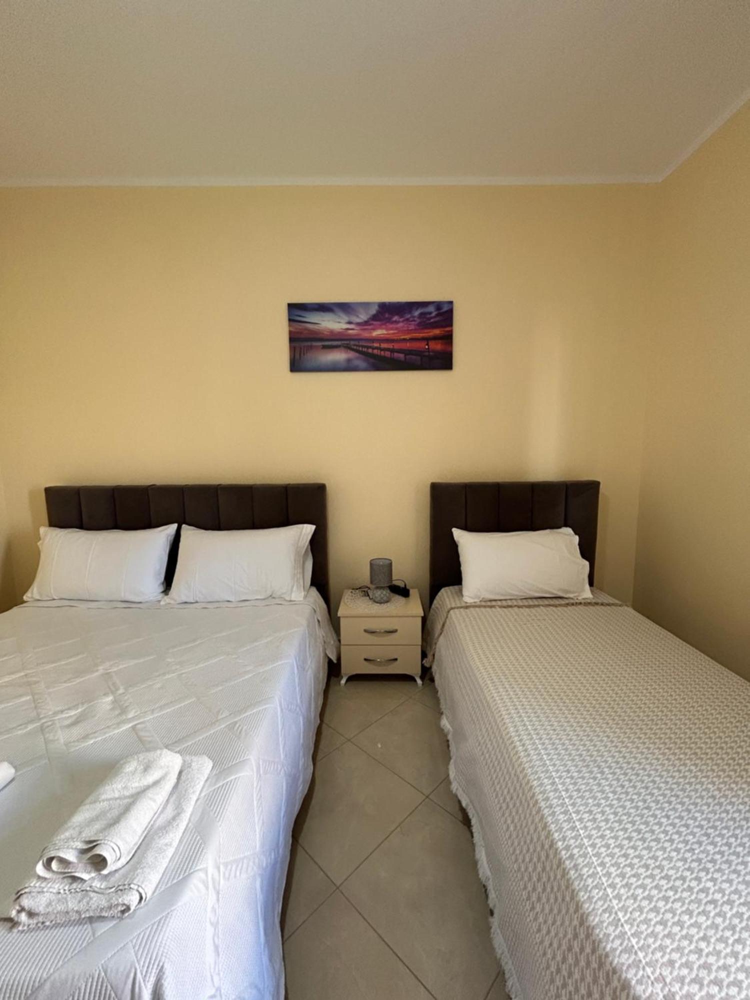 Rest House Vlore Ngoại thất bức ảnh