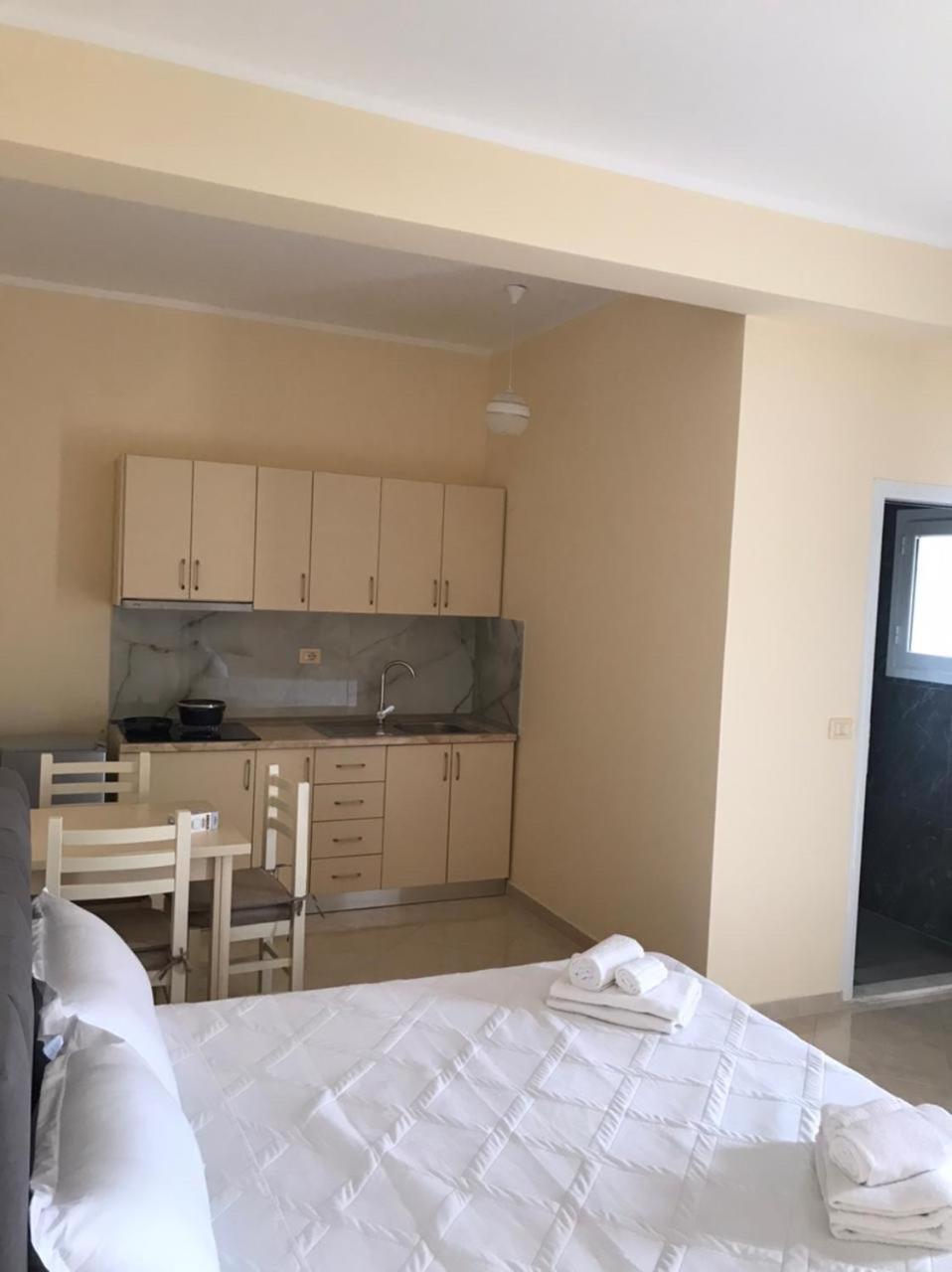 Rest House Vlore Ngoại thất bức ảnh