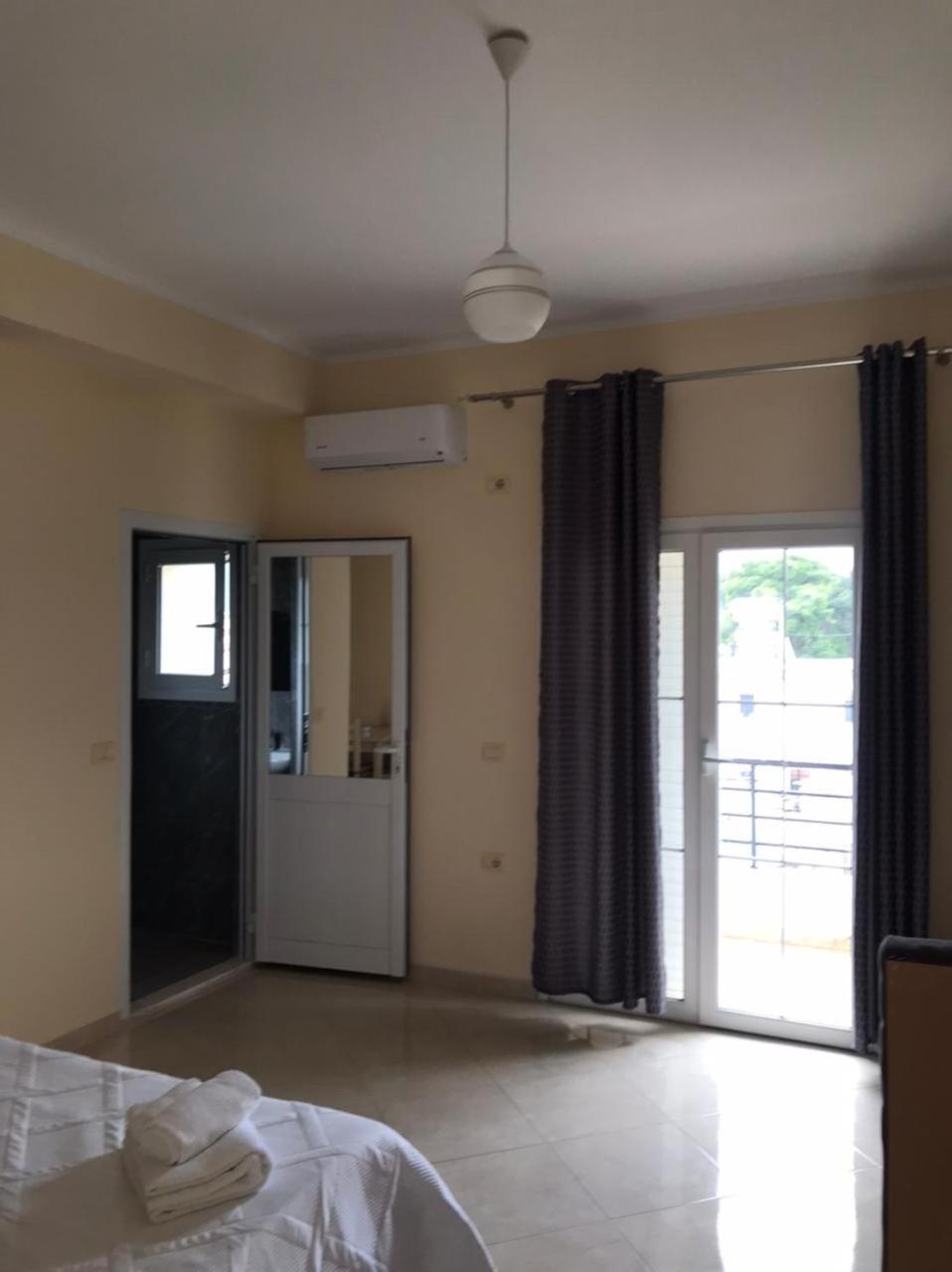 Rest House Vlore Ngoại thất bức ảnh