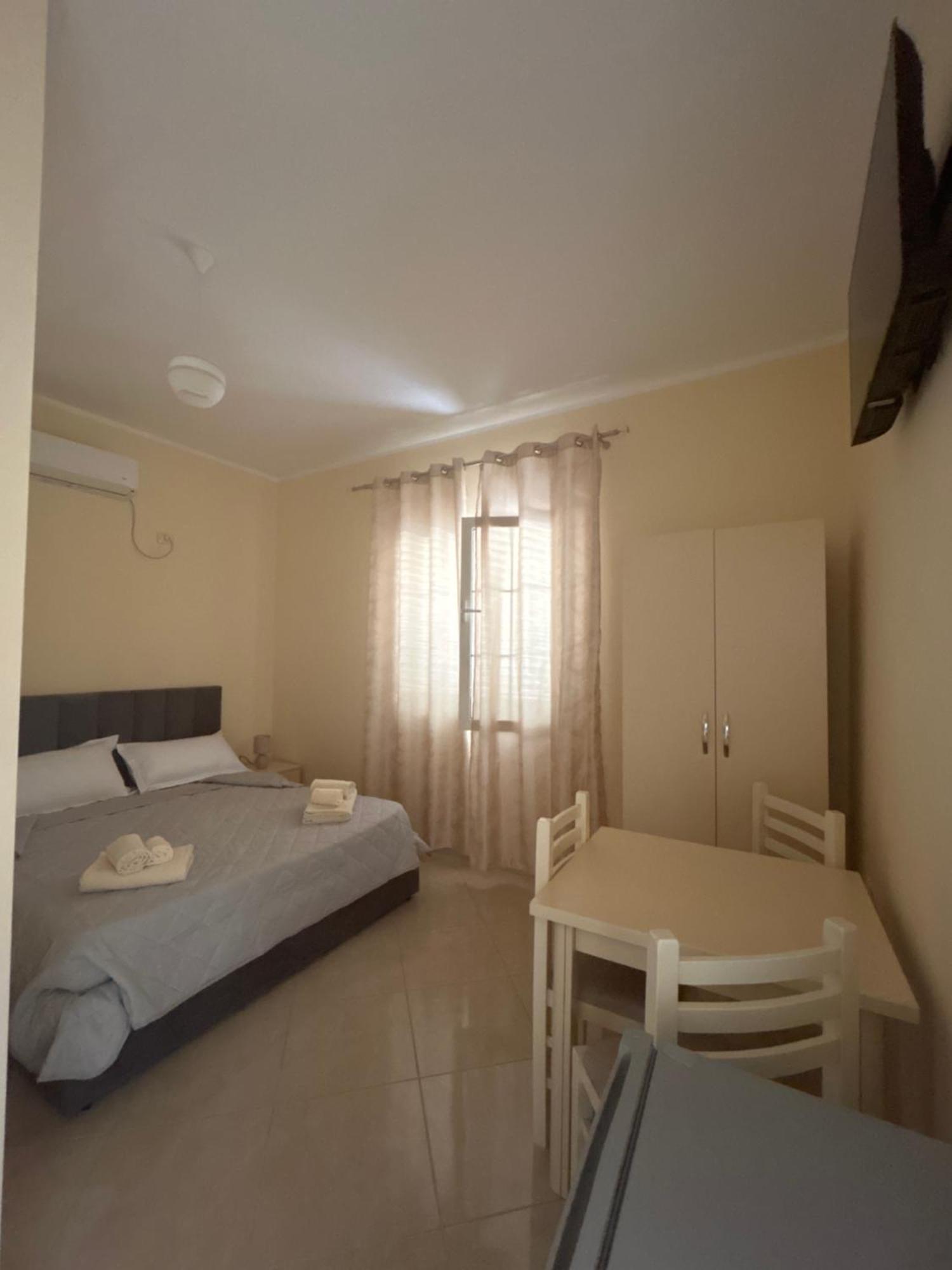 Rest House Vlore Ngoại thất bức ảnh